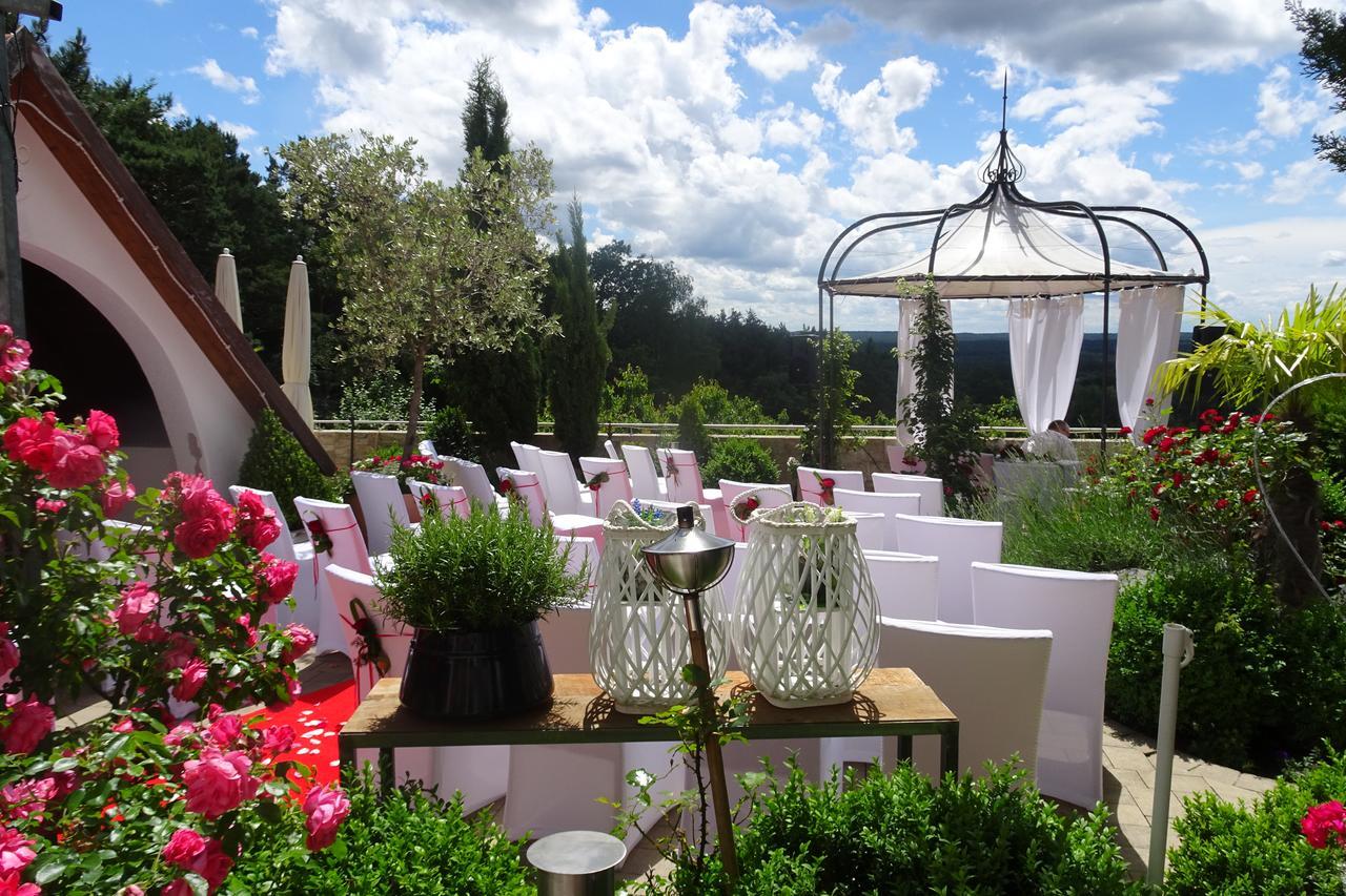 Hotel-Restaurant Distlerhof Leinburg 외부 사진